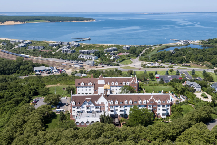 montauk manor